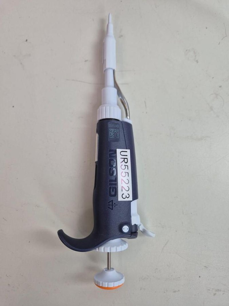 Gilson PIPETMAN P20 2-20uL Single Channel Pipette Colour-code Orange