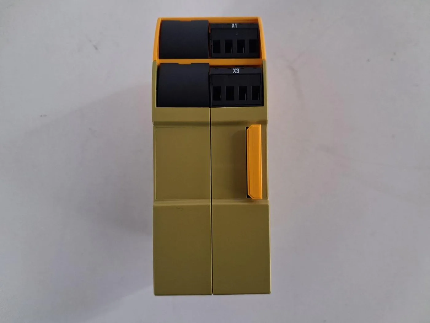 Pilz PNOZ s10 Safety Relay 24 V DC - 4
