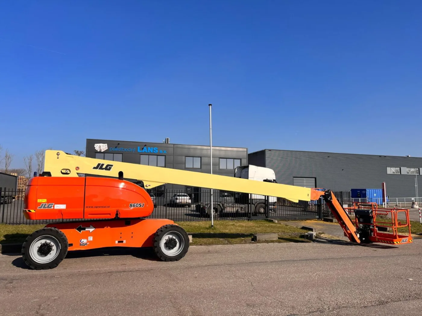JLG 860SJ FOR RENT ONLY - 1