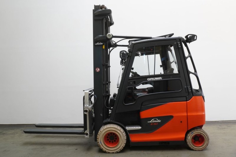Frontstapler Linde E 30/600 H 387 (2011)