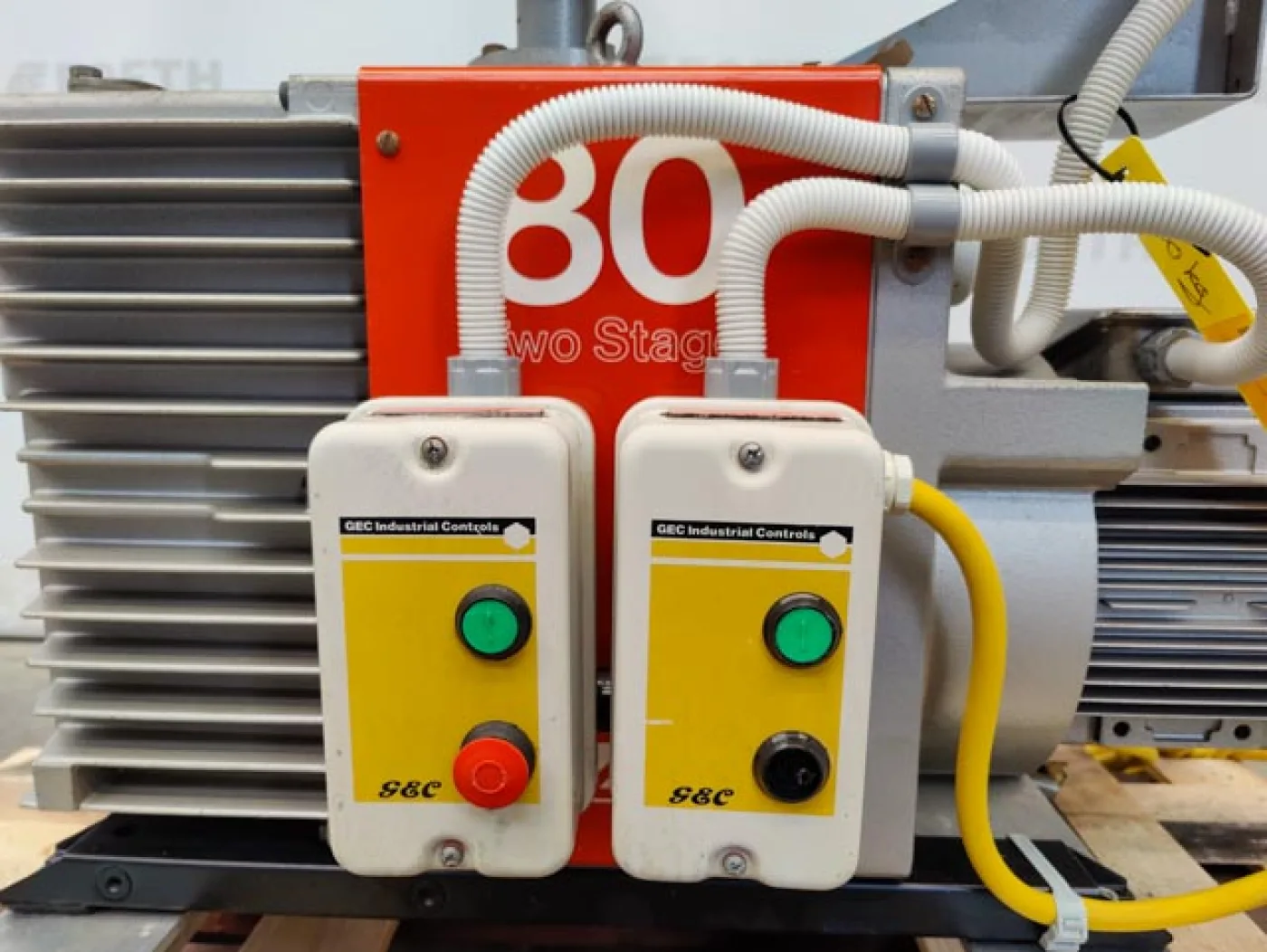 Edwards E2M 80 with mechanical booster EH 500A (oil sealed) - Vacuum pump - 7