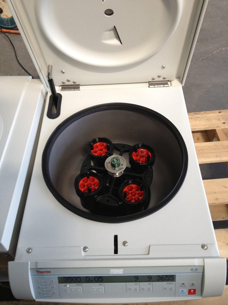 CENTRIFUGA MULTIFUNZIONE TIPO EPPENDORF THERMO FISHER SCIENTIFIC – MOD. SL16