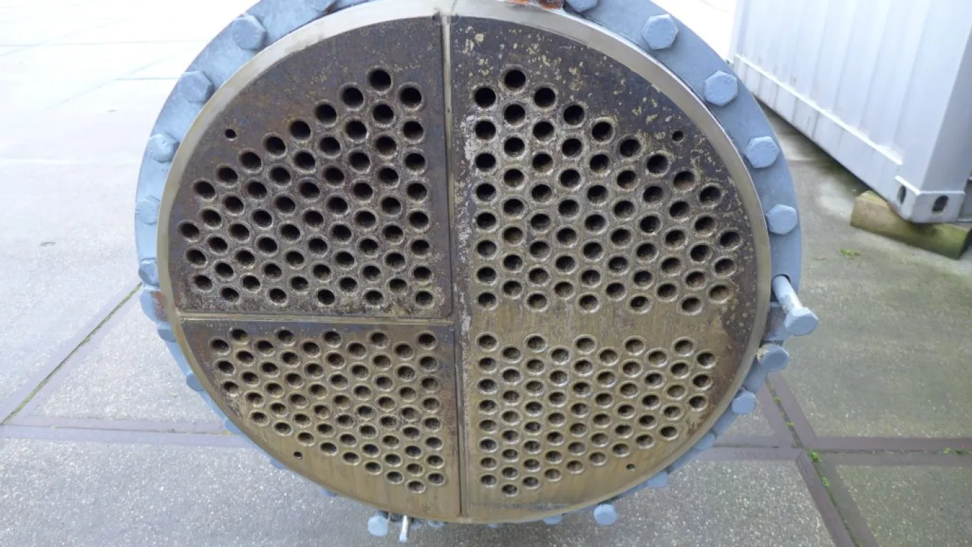 Falk 3305 - Shell and tube heat exchanger - 1