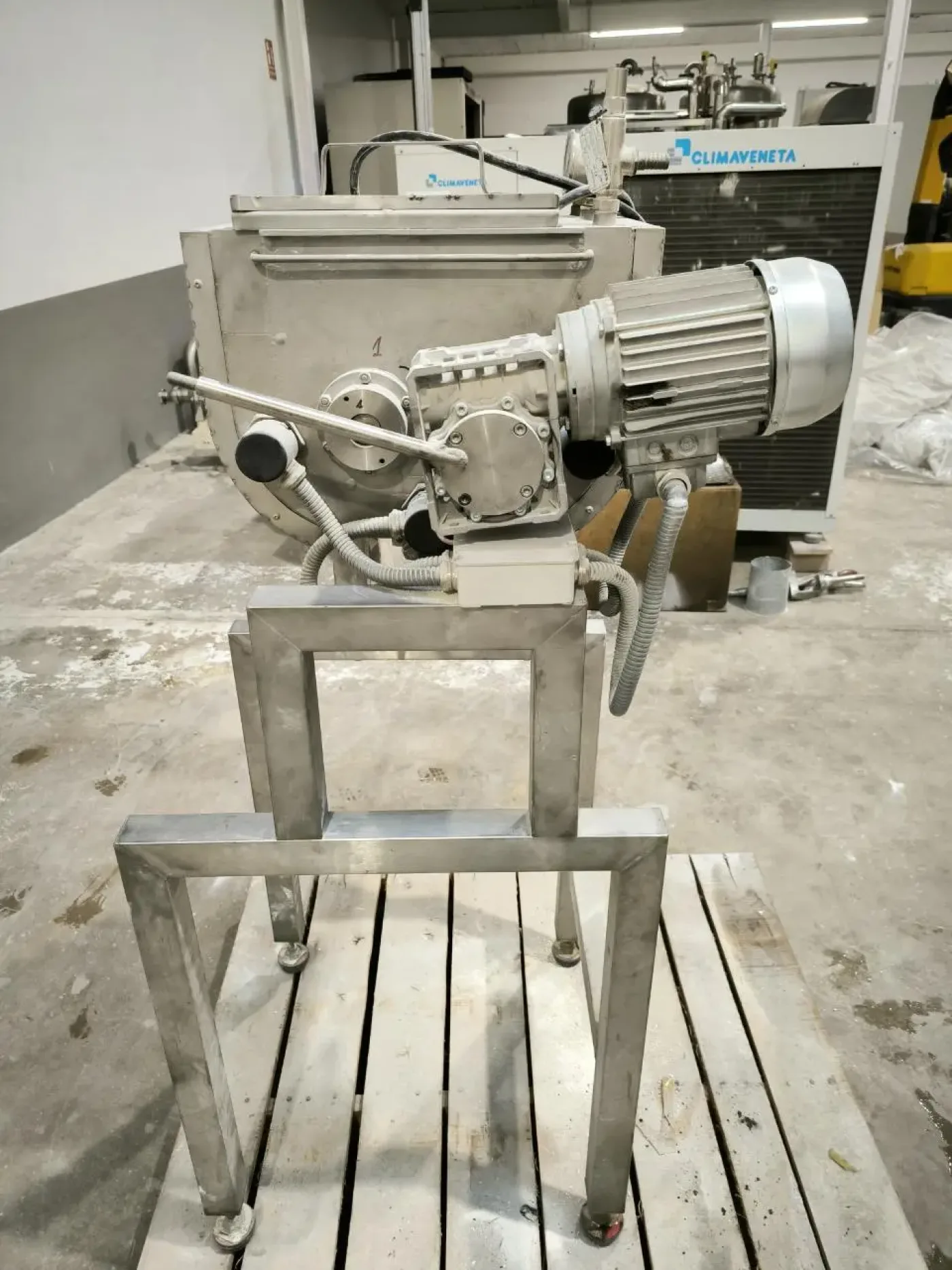 STAINLESS STEEL DOUBLE SHAFT MIXER - 2