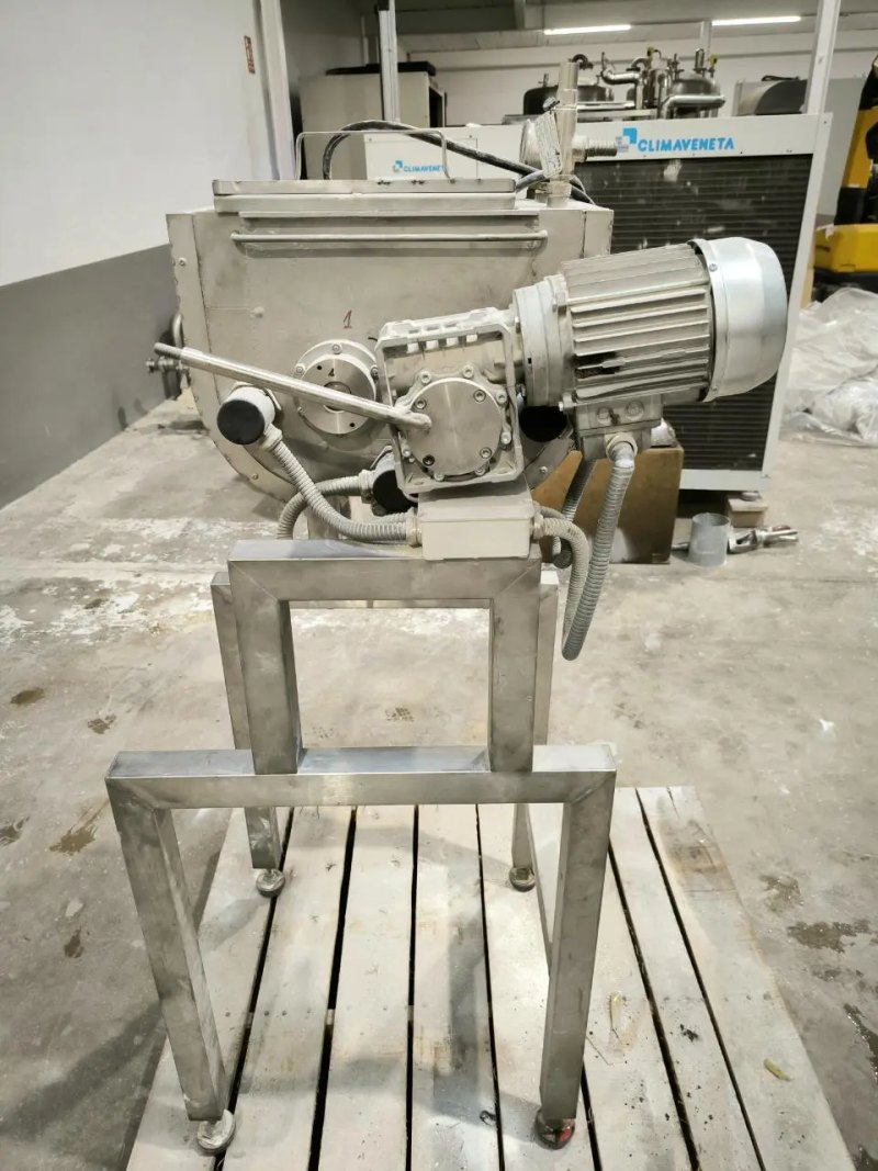 STAINLESS STEEL DOUBLE SHAFT MIXER