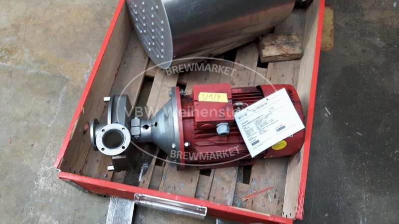 Radial pump