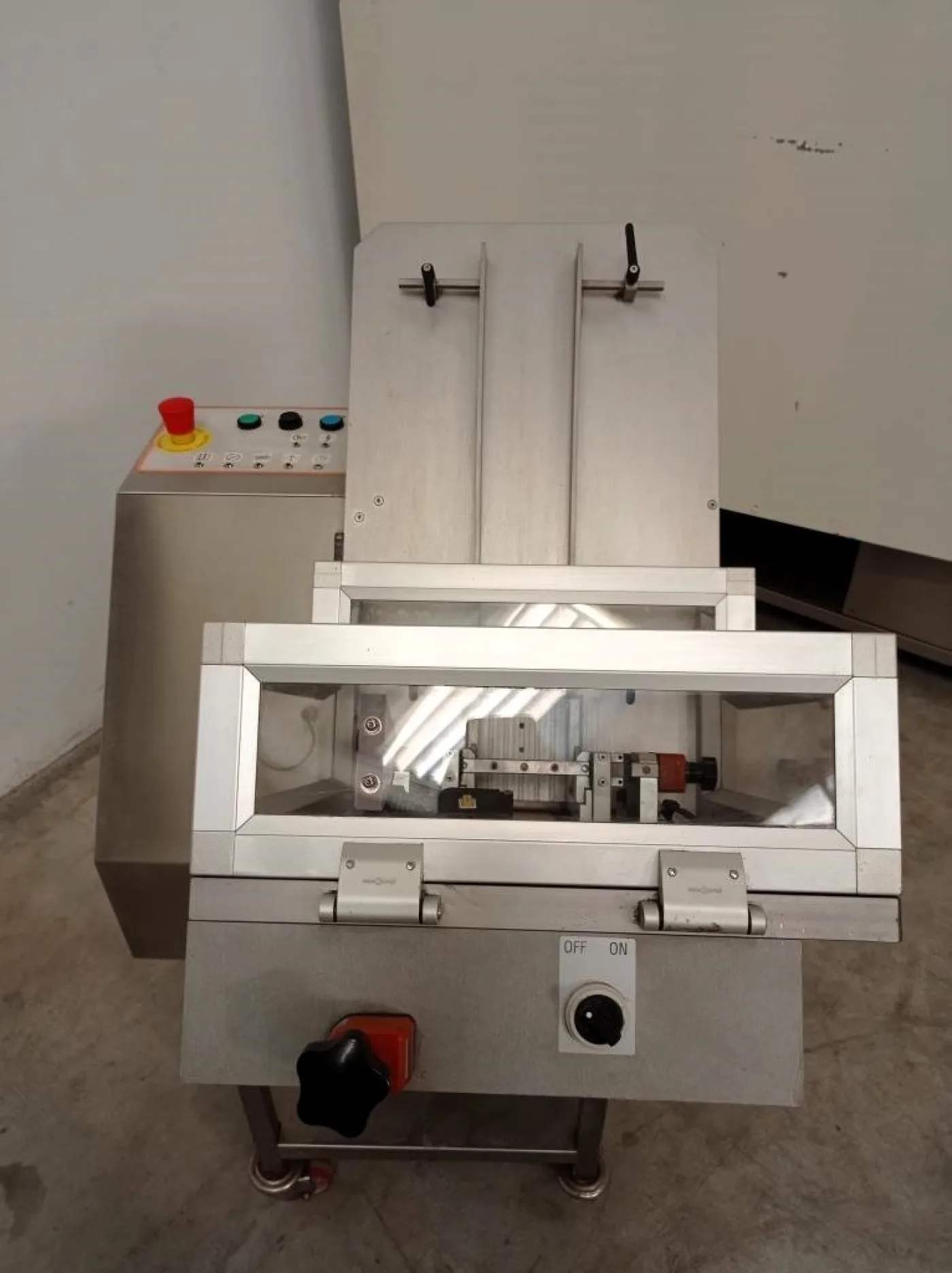 DEBLISTERATRICE – ICS AUTOMAZIONE – MOD. DBS C2 - 3