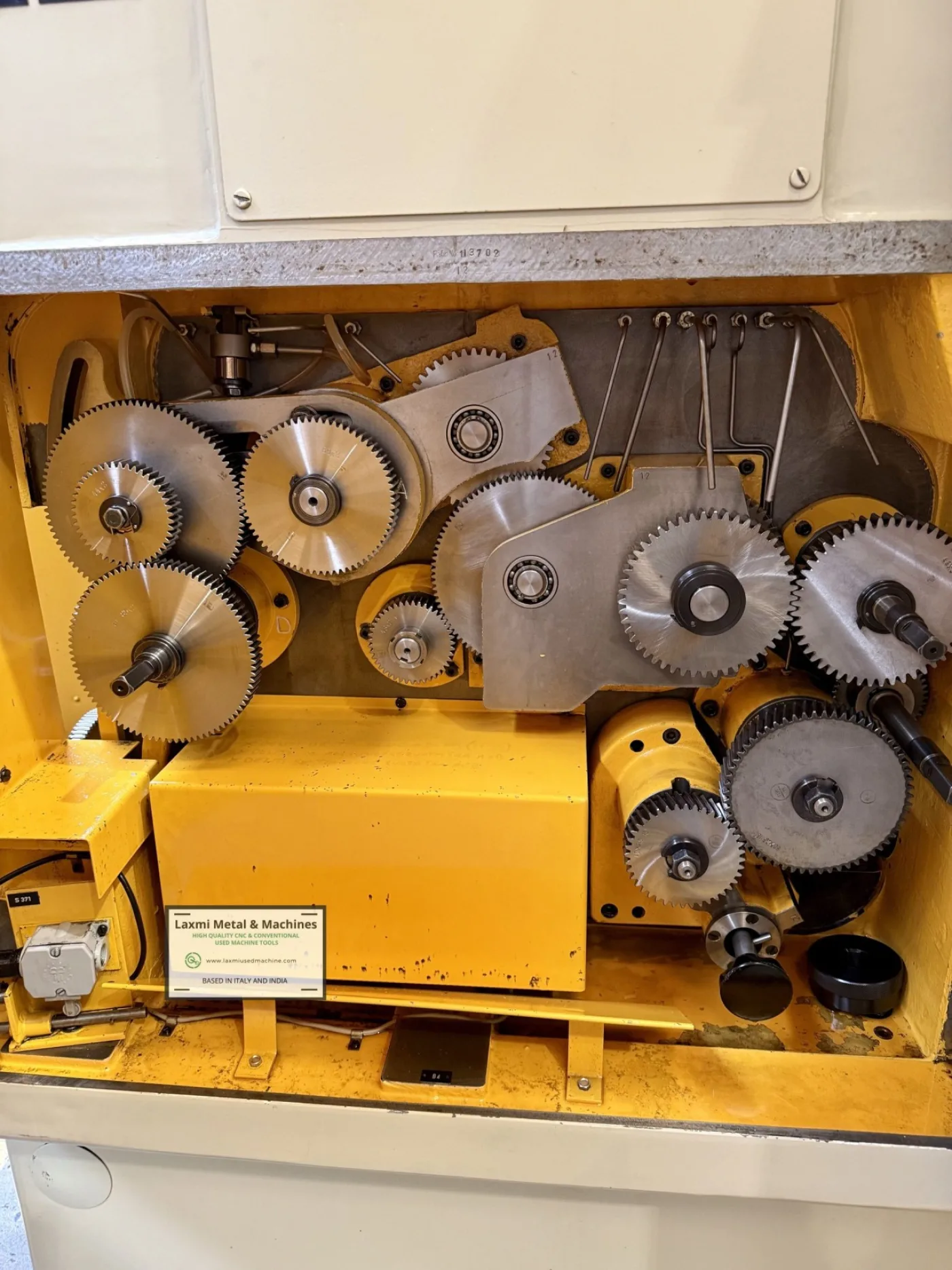 GEAR HOBBING, WMW MODUL - ZFWZ 250/4 - Laxmi Metal & Machines, Rohtak - 4
