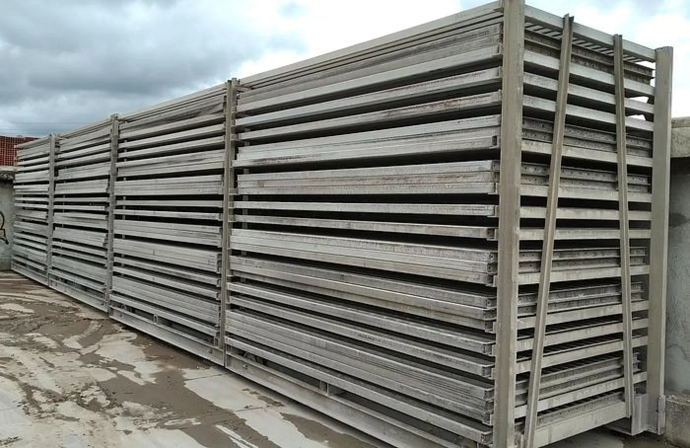 Estrados de ferro galvanizado - 2