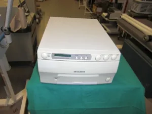 Mitsubishi CP-900 E Videoprinter (color)