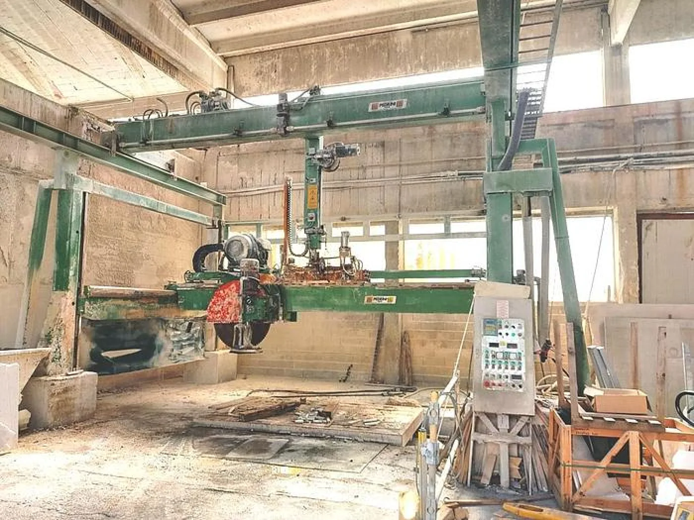 2000 Pedrini M 586 MA 220/4- - 1