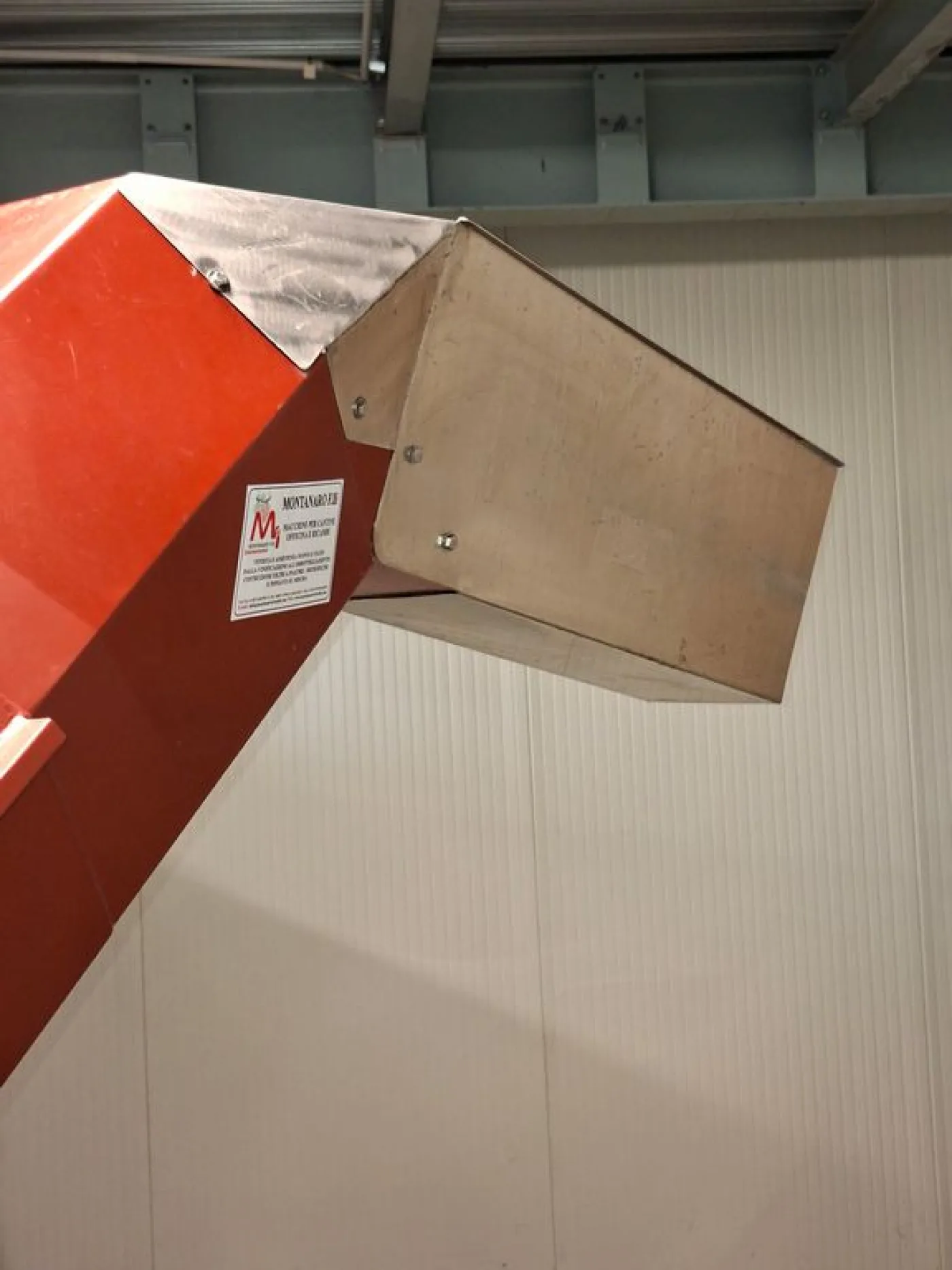 BELT ELEVATOR/ DRAWERS WITH GEAR MOTOR FOR ROTATION OF THE SCREW AND LOADING HOPPER, SECOND HAND EQUIPMENT - 4