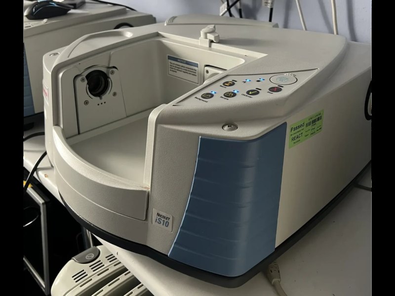 Thermo Nicolet IS10 FTIR