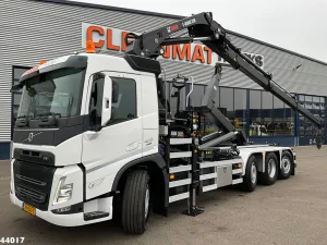 Volvo FM 420 8x2 Hiab 25 Tonmeter laadkraan + Welvaarts weighing system