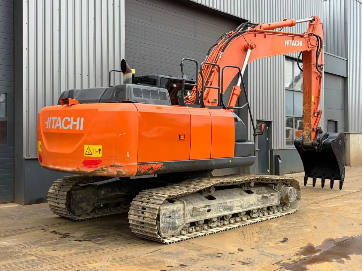Hitachi ZX210LC-6 New Bucket - 5