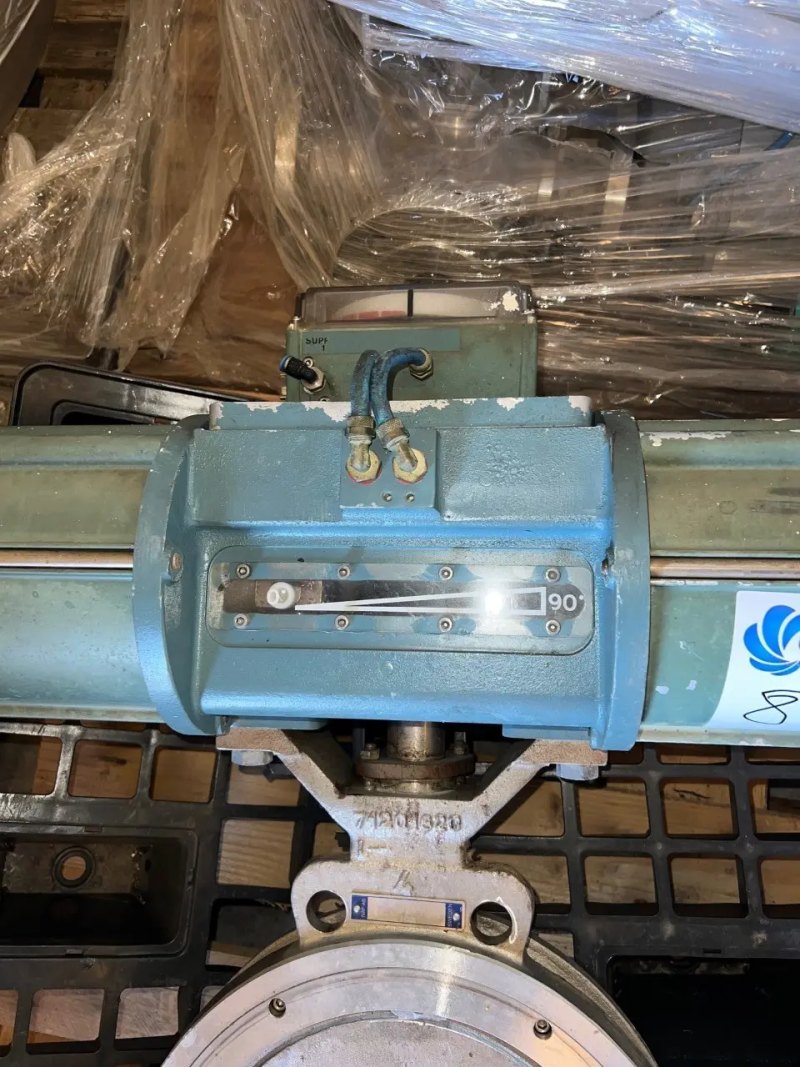 USED HYDRAULIC BUTTERFLY VALVE DN300 STAINLESS STEEL 316