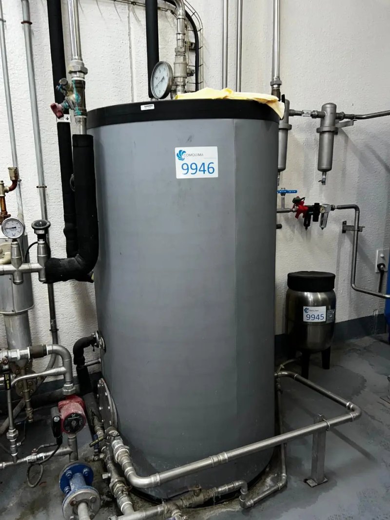 USED SANITARY WATER TANK