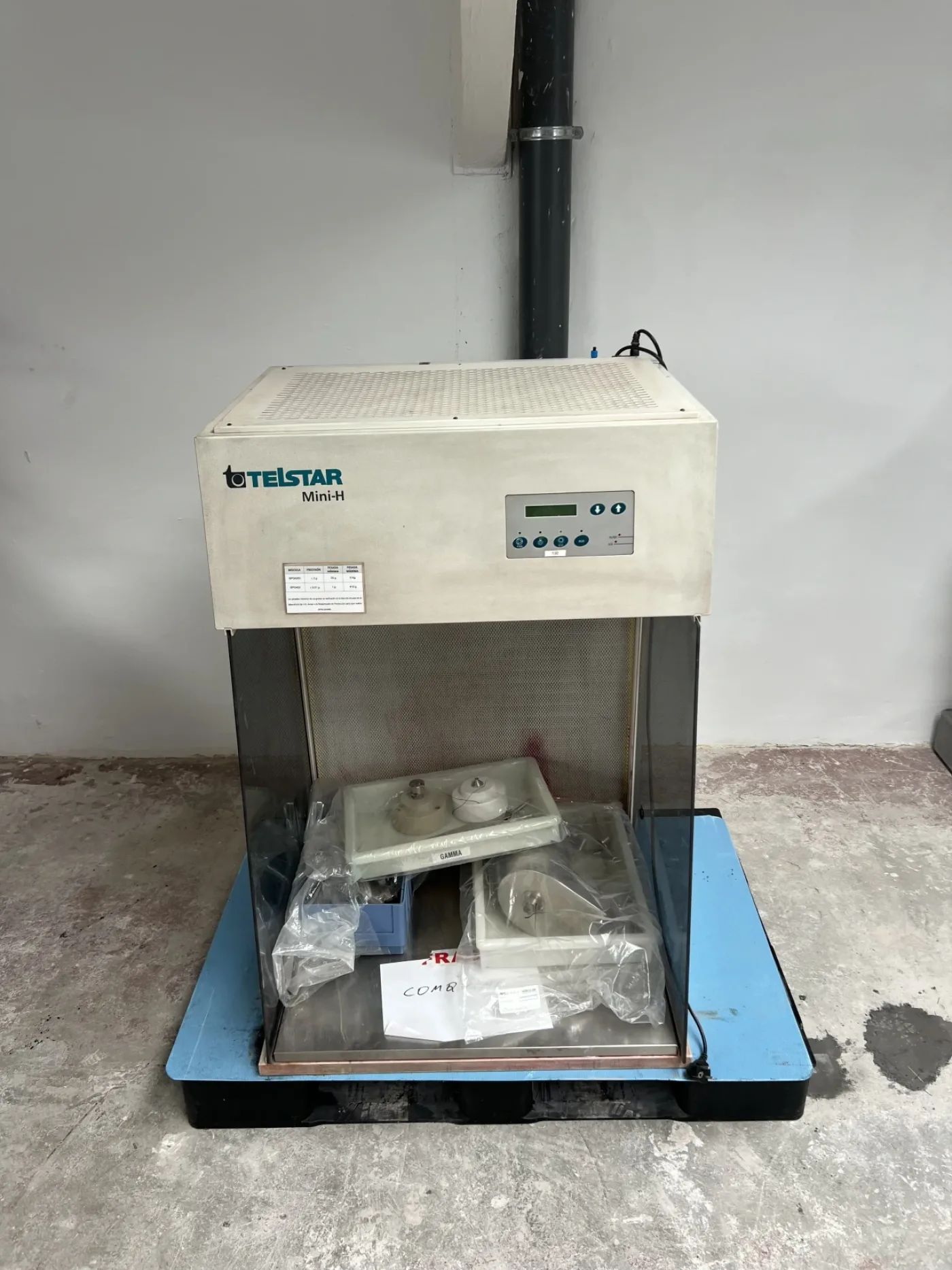 LAMINAR FLOW CABINET TELSTAR MINI-H - 1
