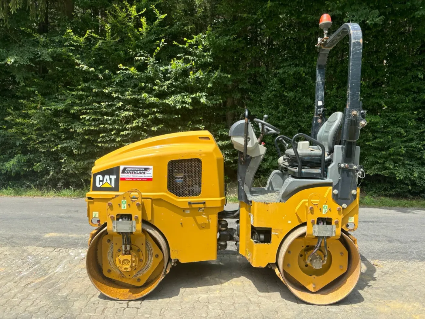 CAT - CB 24 B - 1