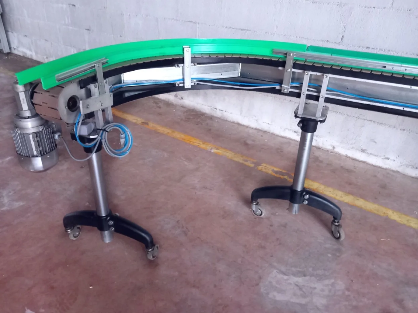 NASTRO TRASPORTATORE CON CURVA - 2