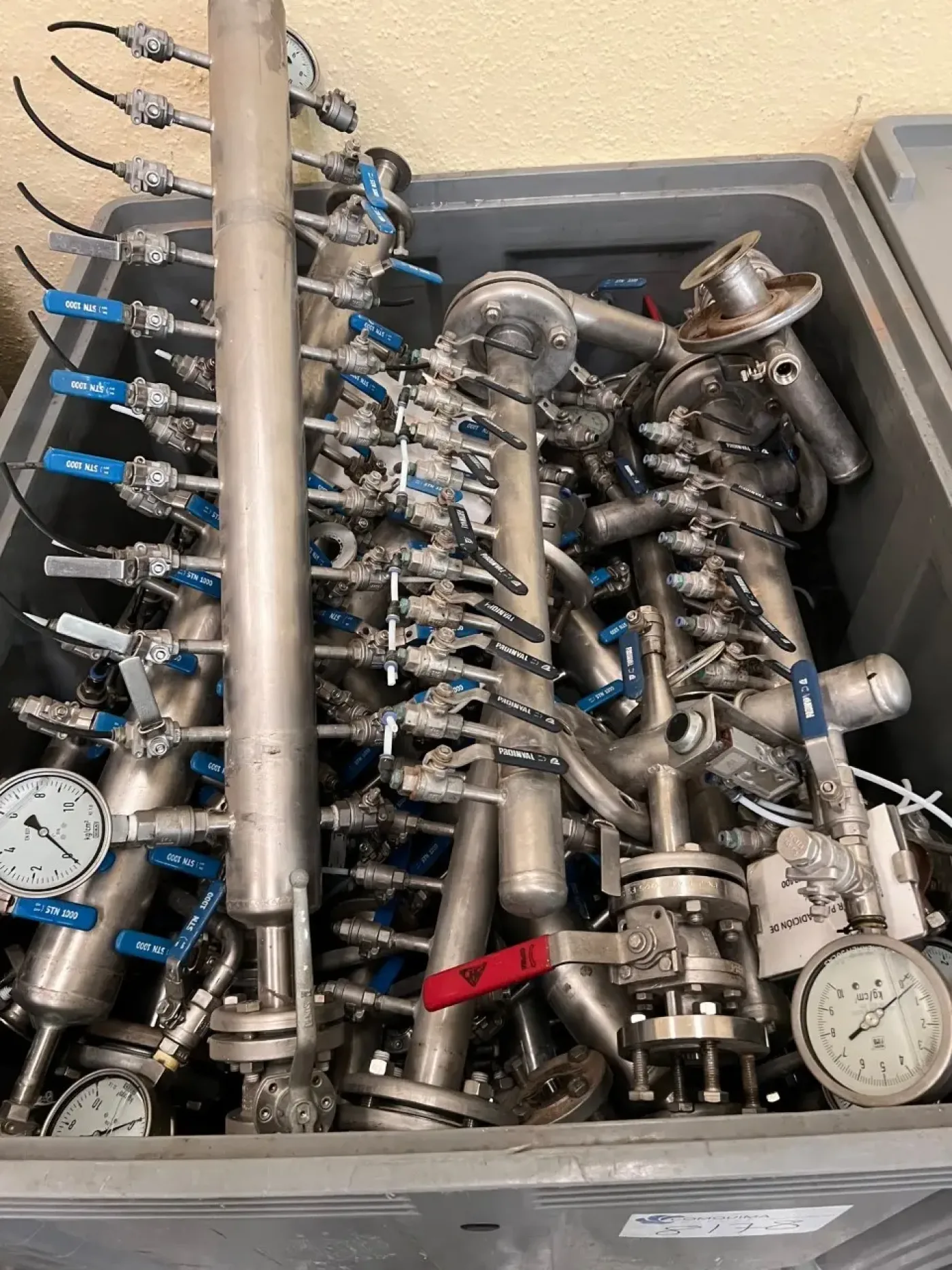 USED STAINLESS STEEL AIR COLLECTORS - 1