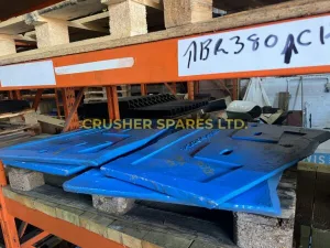 8240-70-5112 | Upper Cheek Plate L/H | Komatsu® BR380 |