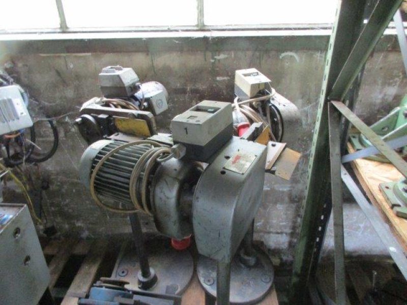 ASM-100 SCHWARZ 1975