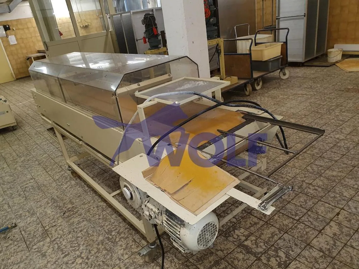 Formenanwärmstation WOLF - Type W-RS-200 für Formen 410 x 310 x 5 mm - 2