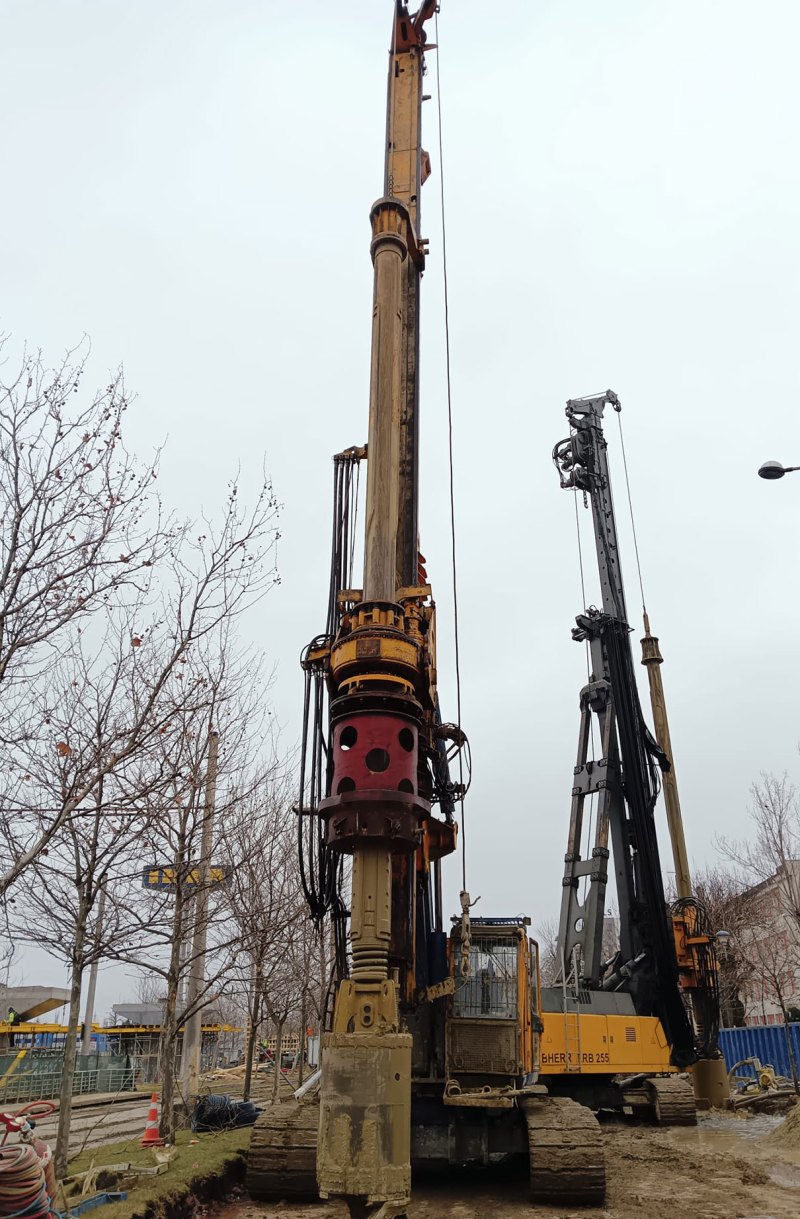 Comacchio MC 235 Micro Piling Rig