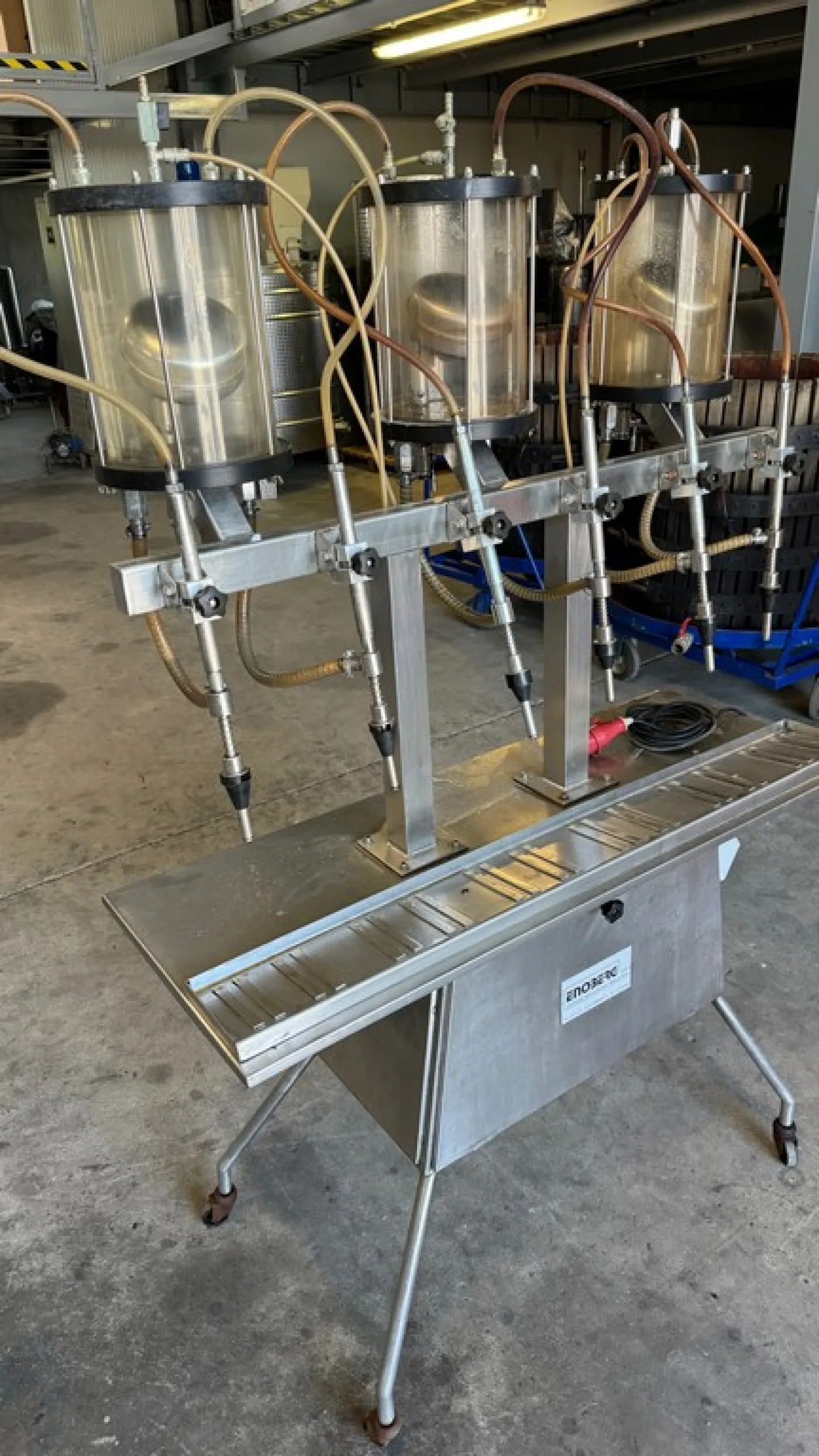 IN-LINE FILLING MACHINE WITH 6 NOZZLES IN STAINLESS STEEL WITH VACUUM, ENOBERG BRAND, SECOND-HAND MACHINE - 5