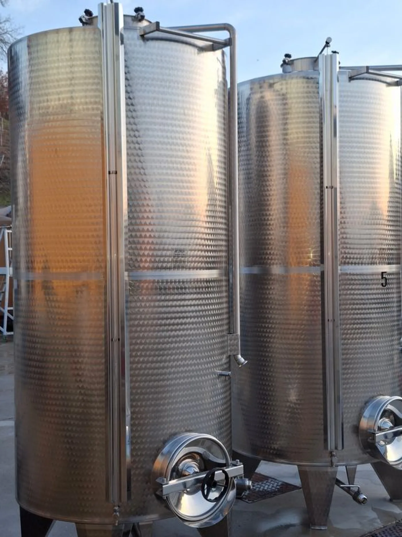 STAINLESS STEEL TANKS, L.A. INOX FIRM, CAPACITY 3000 LITERS (30 HL), VINIFICATION/STORAGE MODEL, SECOND HAND EQUIPMENT - 5