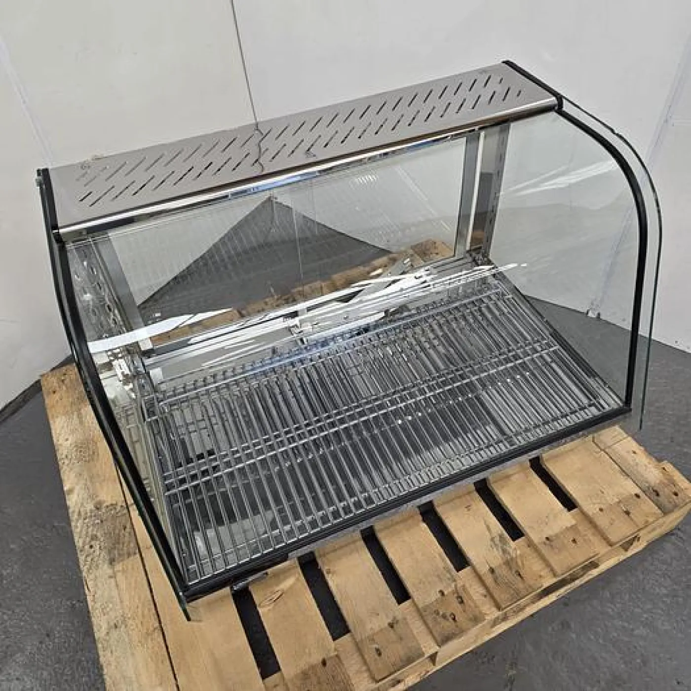 Buffalo Hot Food Display Cabinet - 7