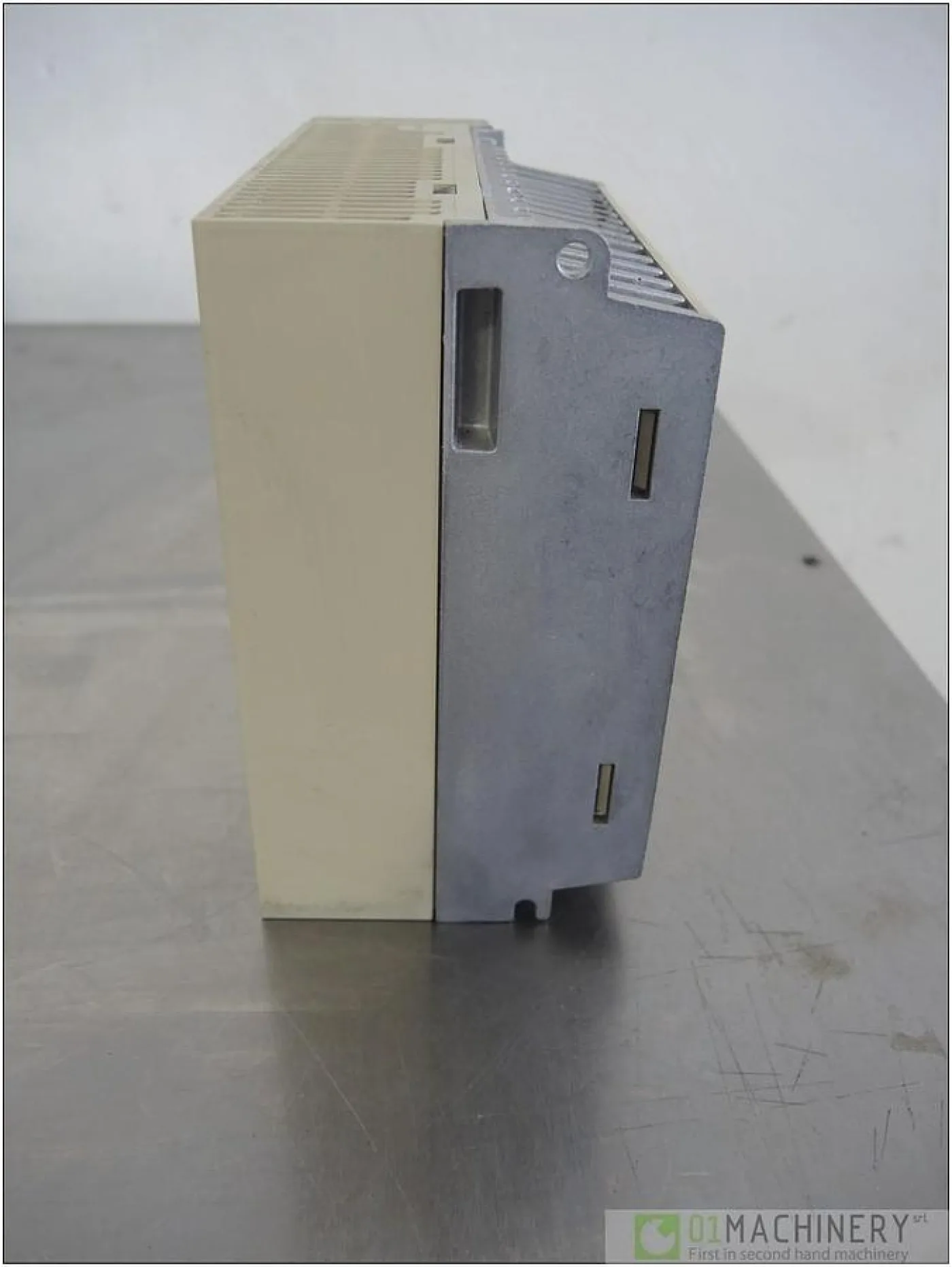 2010 OMRON R88D-WT08HH AI1564 - 4