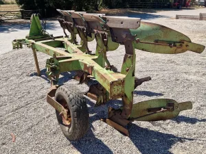 Dowdeswell DP7D3 4 Furrow Plough