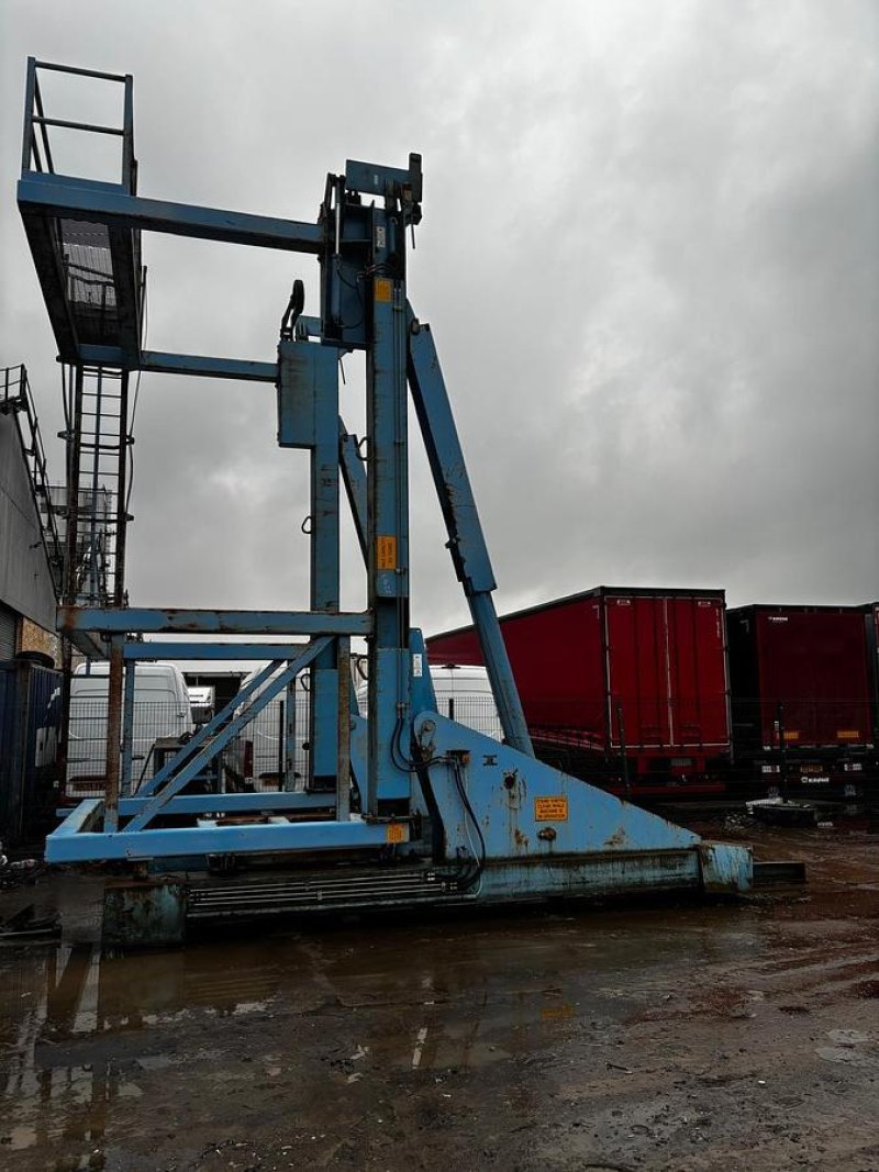 Container Tilter