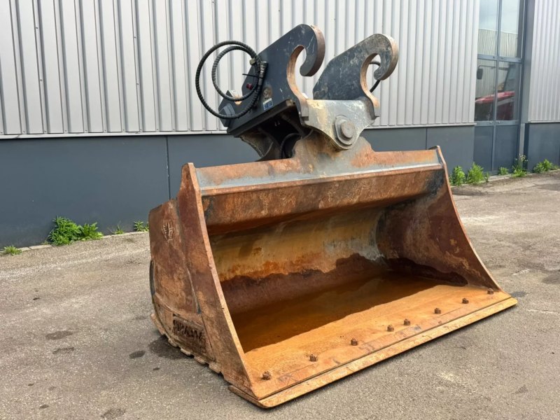 Lehnhoff tiltable ditch cleaning bucket SBK NGT5-2200 CW55S