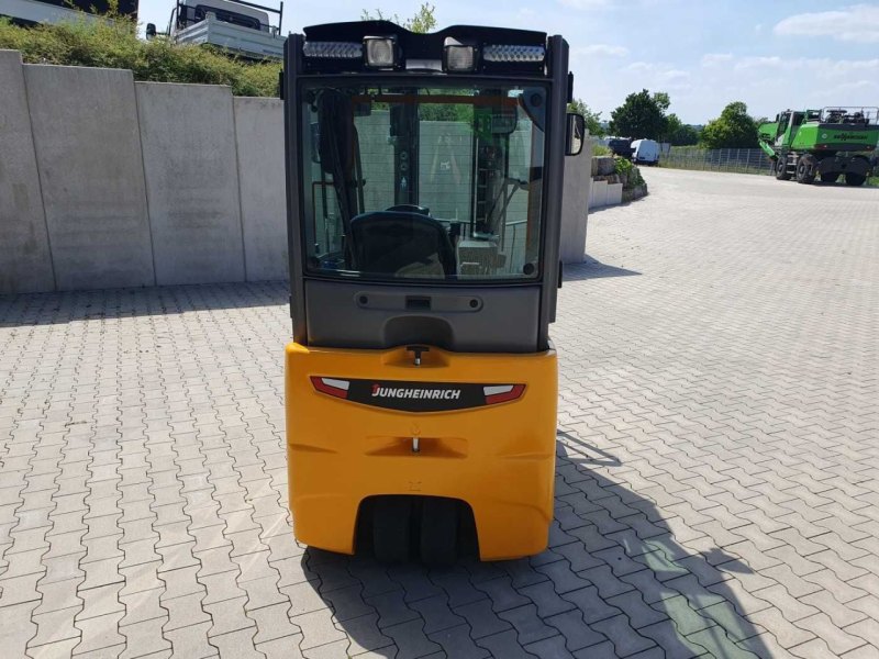 Jungheinrich EFG 215 / Triplex: 4.25m! / SS / 2.472h! / 2020