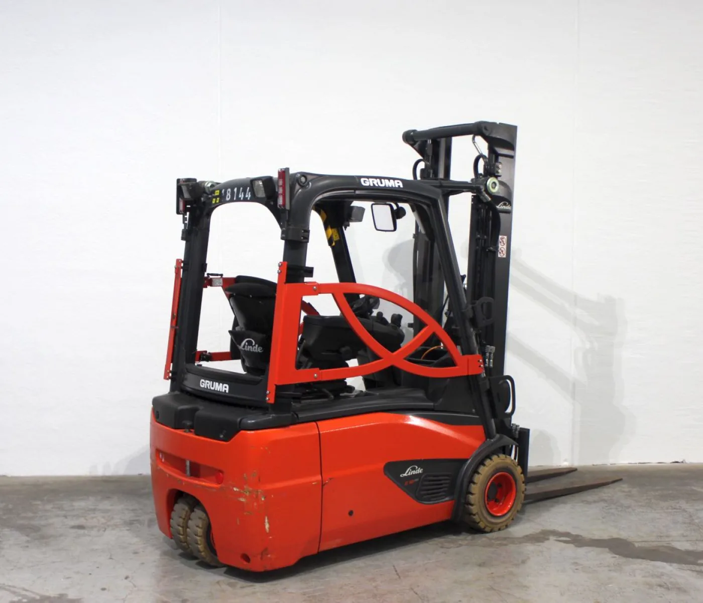 Frontstapler Linde E 18 L EVO 386-02 (2021) - 2