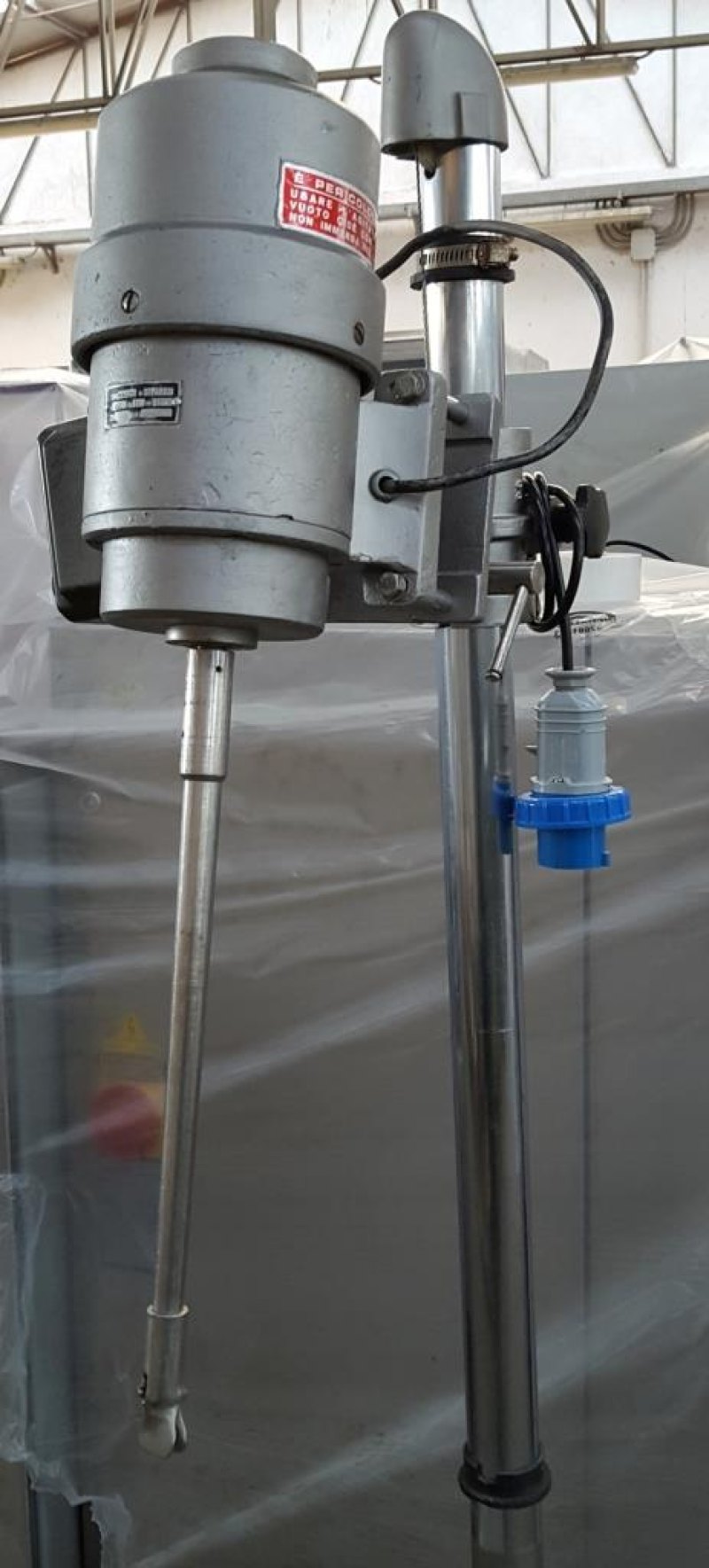 TURBOEMULSORE AGITATORE PNEUMATICO – MOD. MWA 250
