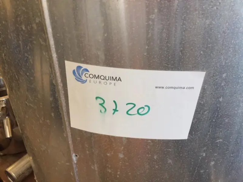 USED STAINLESS STEEL TANK 300 LITERS