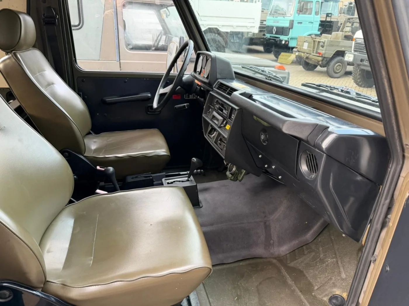 Mercedes-Benz G-230 - 5