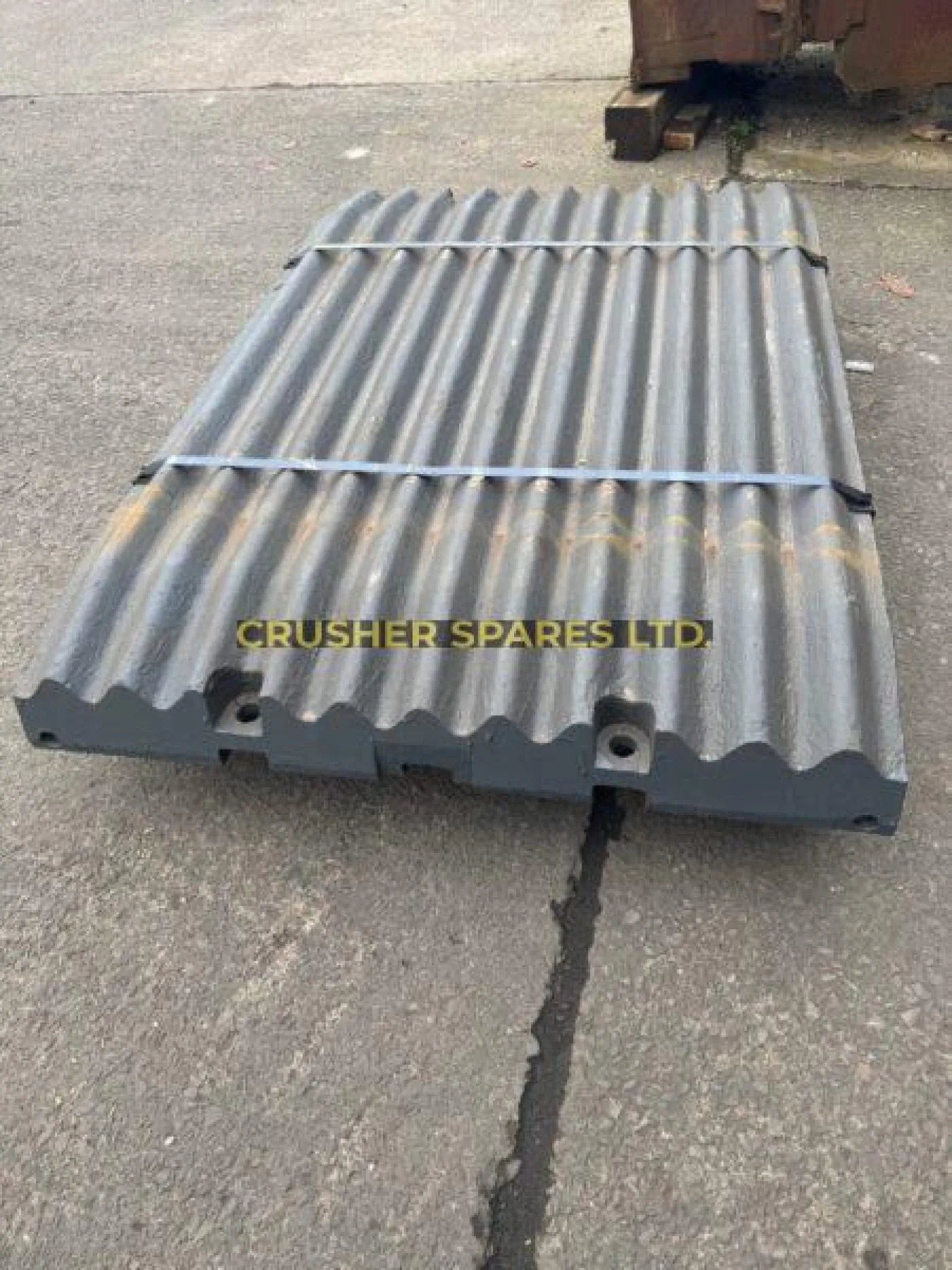 FP106MD181AC00 | New Style Swing Jaw Plate | OM® Apollo | - 1