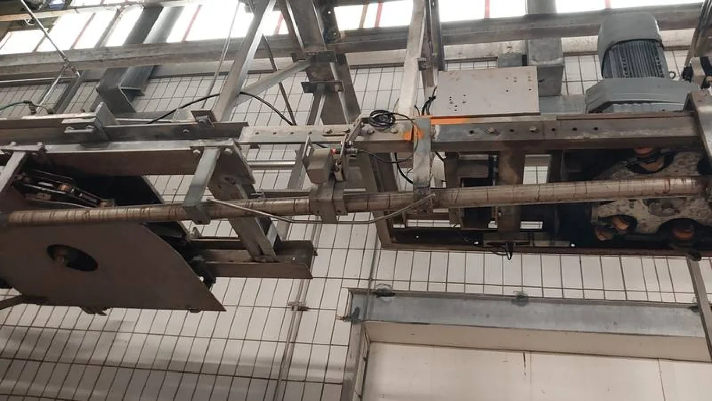 Gambrelling conveyor - 5