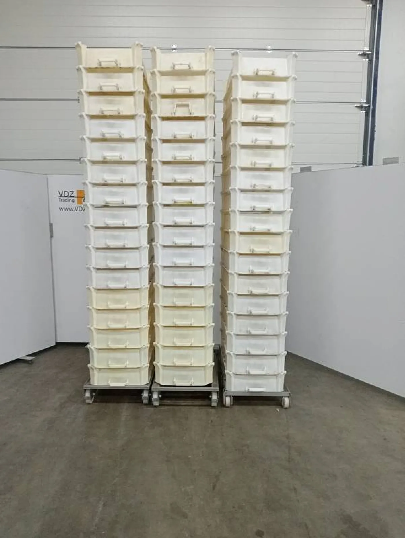Crates - 4