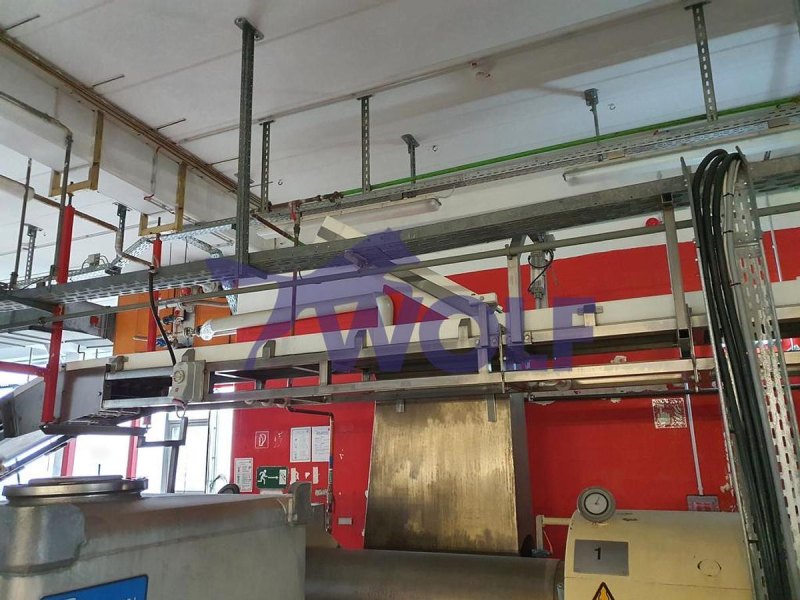 Edelstahl-Stahlbandanlage BERNDORF - ca. 350 mm Arbeitsbreite und 14 Meter Länge.
