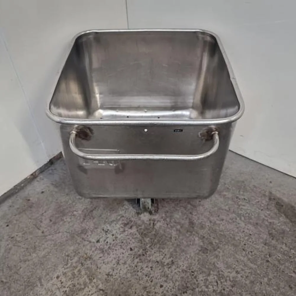 Tote Bins