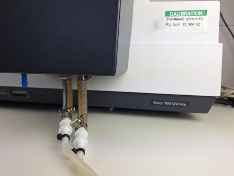 Agilent Cary 100 UV-Vis spectrophotometer