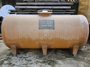 FIBERGLASS TANK LITERS 3000 (HL 30) FIRM VETRORESINA TOSCANA FOR CARRIAGE, SECOND-HAND EQUIPMENT