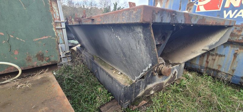 2008 M&J 2000 S Static Slow-speed Shredder