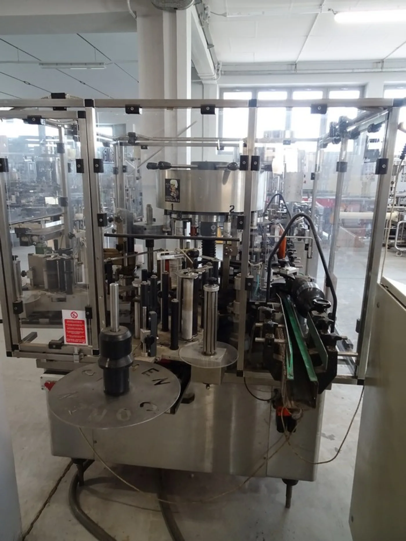 SELF-ADHESIVE LABELLING MACHINE COMEN, SR2, 6 LOCKING HEADS, FOR LABEL AND BACK LABEL ON SELF-ADHESIVE COILS, AND VERTICAL DOCG GLUE LABEL/BAND, SECOND-HAND MACHINE - 7